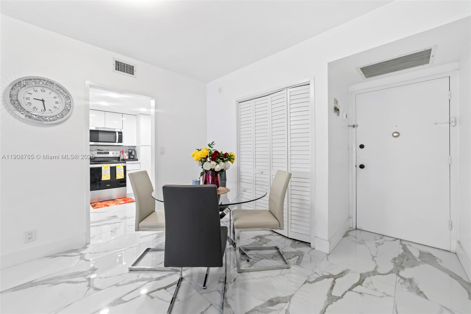 SEA AIR TOWERS CONDO - Residential