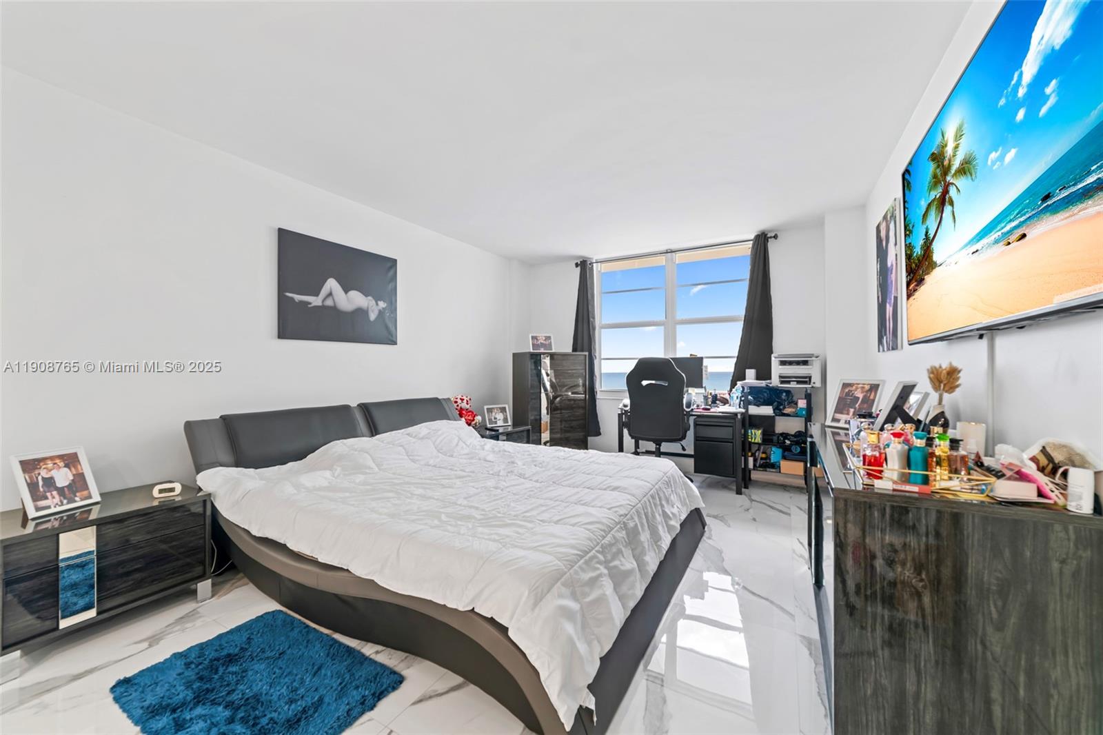 SEA AIR TOWERS CONDO - Residential