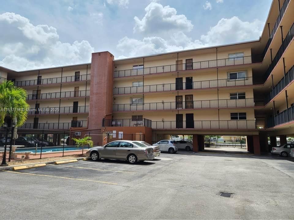 Property for Sale at 1075 W 68th St 114, Hialeah, Miami-Dade County, Florida - Bedrooms: 3 
Bathrooms: 2  - $319,000