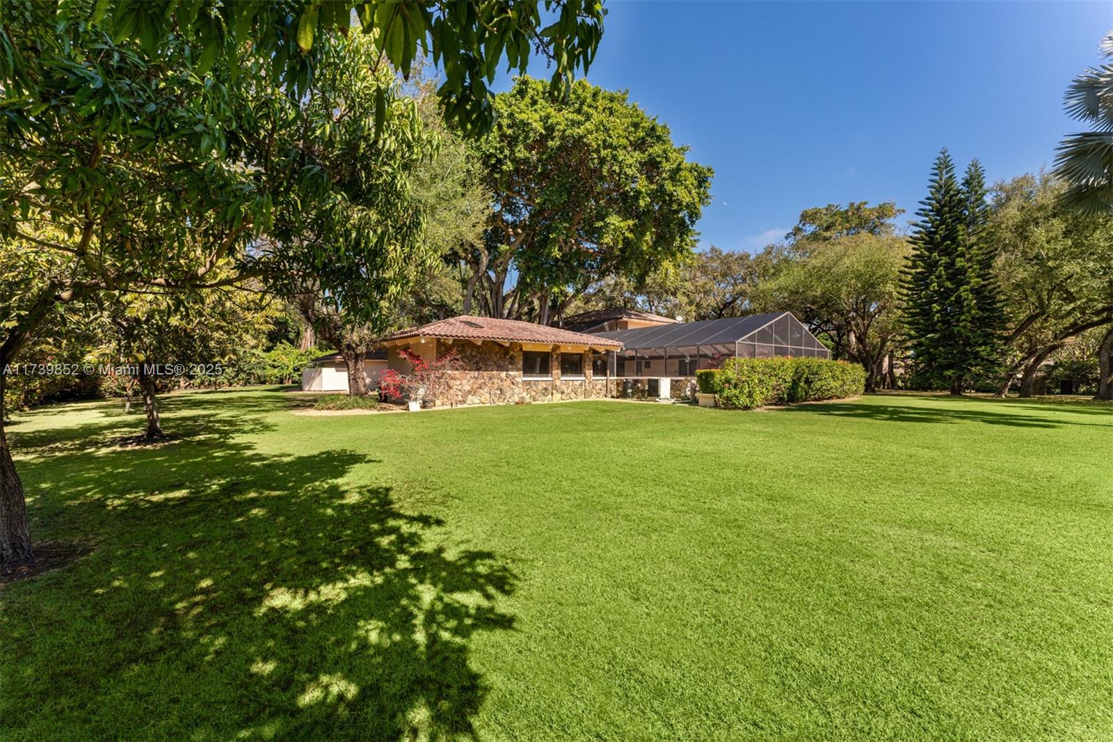 JOURNEYS END ESTATES - Residential