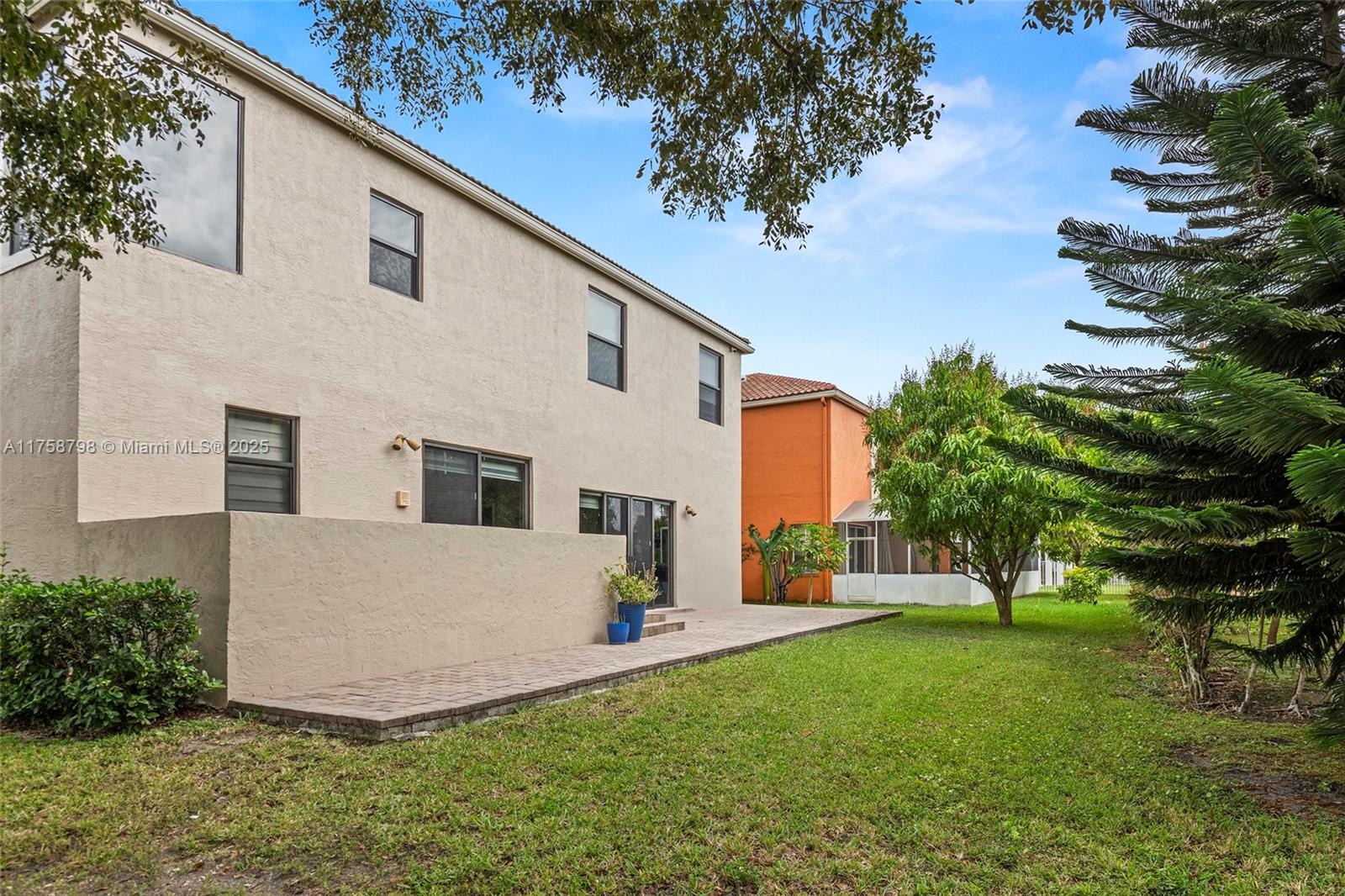 RIVIERA ISLES I - Residential