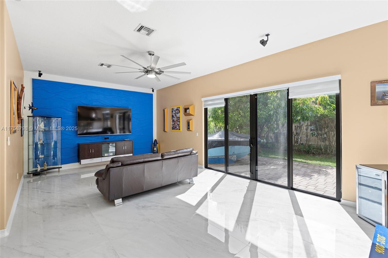 RIVIERA ISLES I - Residential