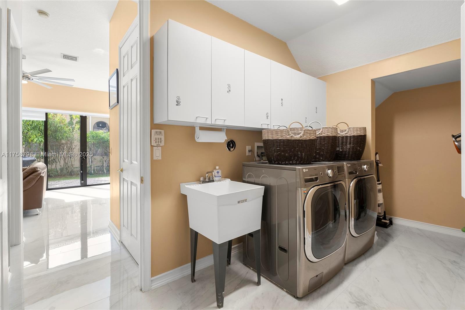RIVIERA ISLES I - Residential