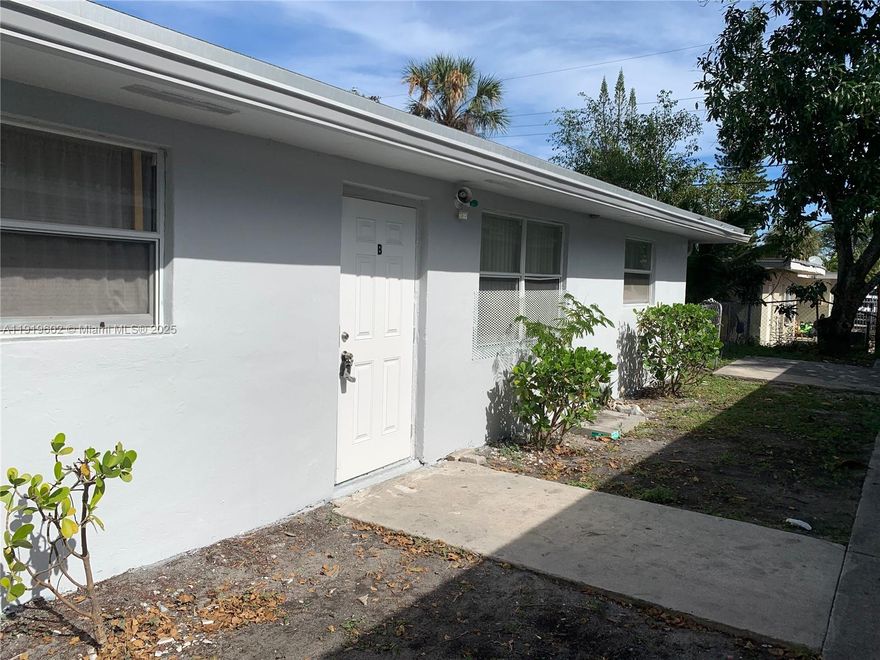 Clean and Fresh 2 bed 1 bath Duplex located in city of Pompano Beach, spacious kitchen with granite countertop, tile floors, NO carpet, new central A/C, freshly painted, close to the beach and shopping. EZ to show. —the pet with owner approval. If a pet is approved, a non-refundable deposit of $300 will be required. Dogs can weigh up to 20 pounds; landlords don’t accept dogs over that weight. Before moving in, the landlord requires mandatory renter insurance, the first month, and two security deposits.