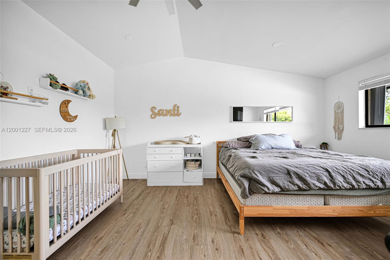 TOWNHOMES OF COUNTRY LAKE - Residential