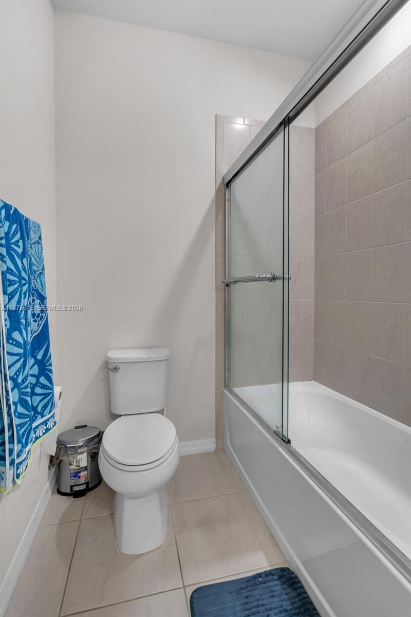 HILLCREST COUNTRY CLUB SO - Residential