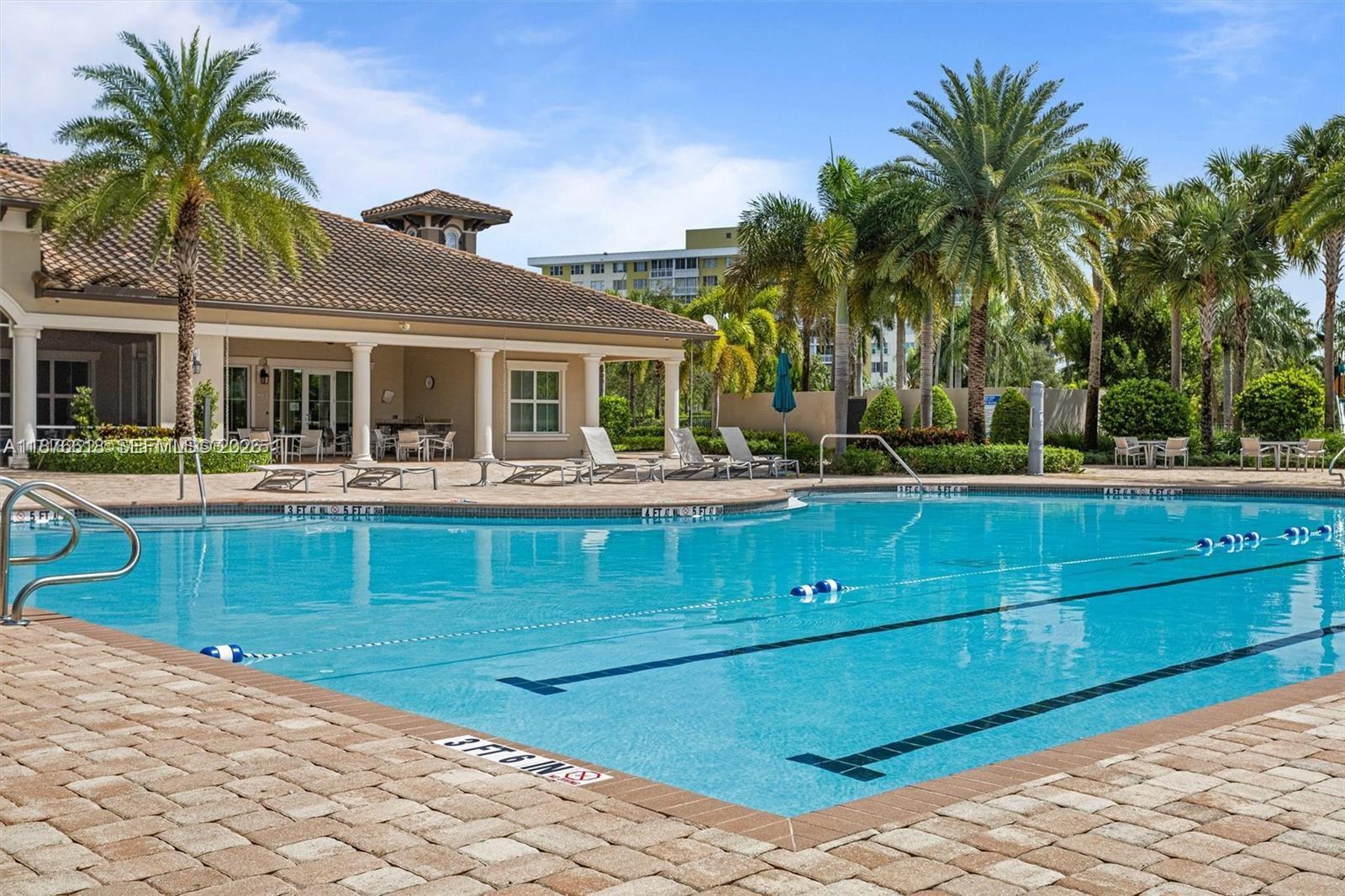 HILLCREST COUNTRY CLUB SO - Residential