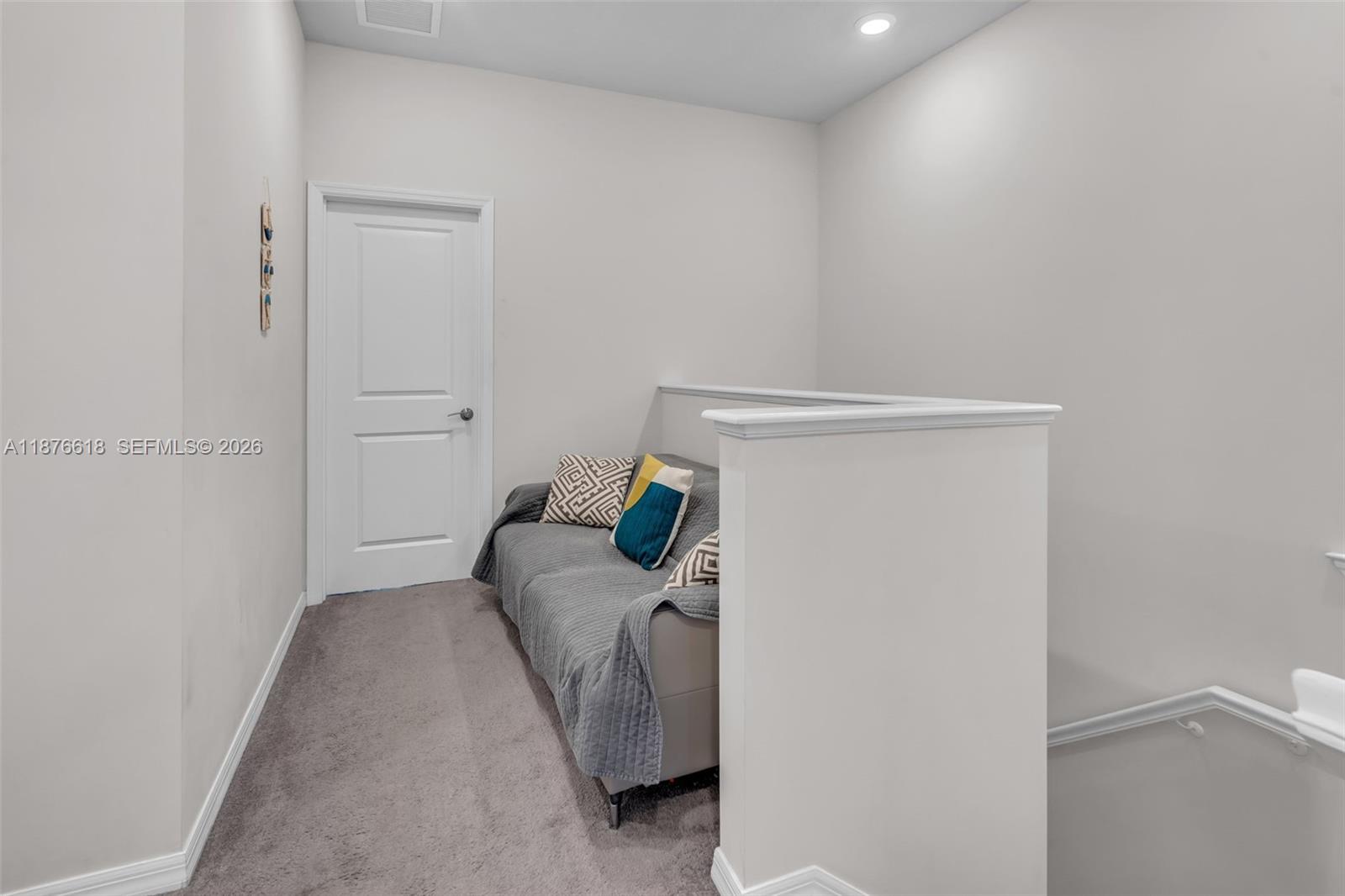 HILLCREST COUNTRY CLUB SO - Residential