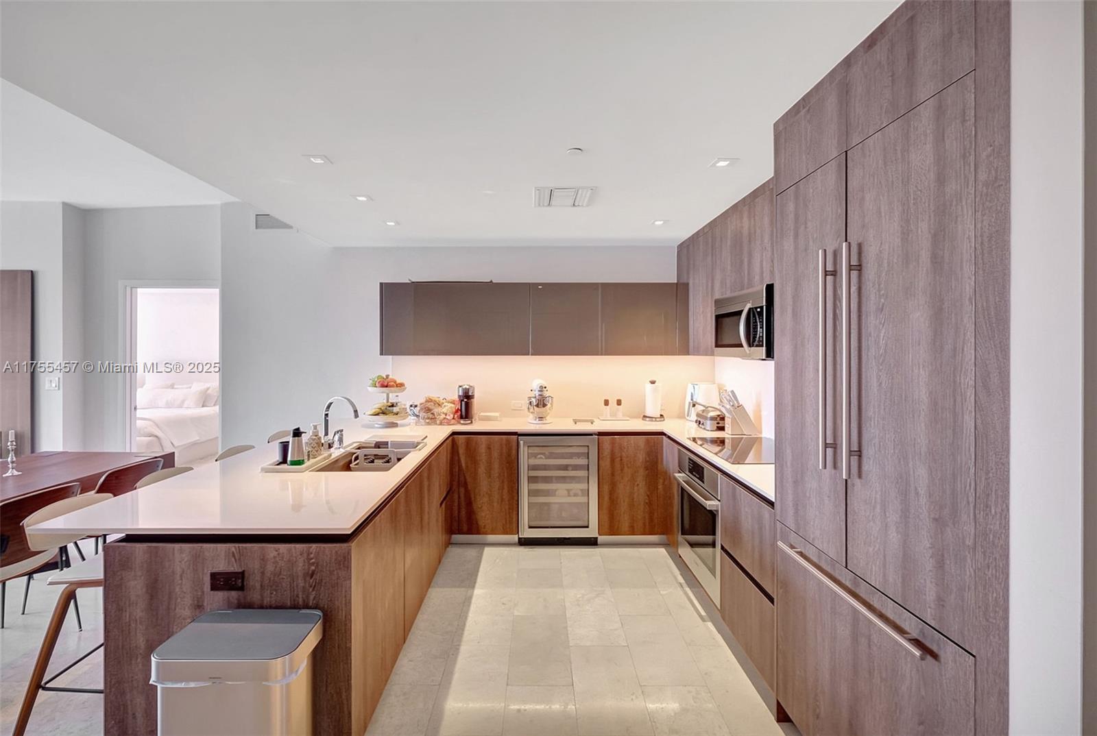RISE CONDO - Residential
