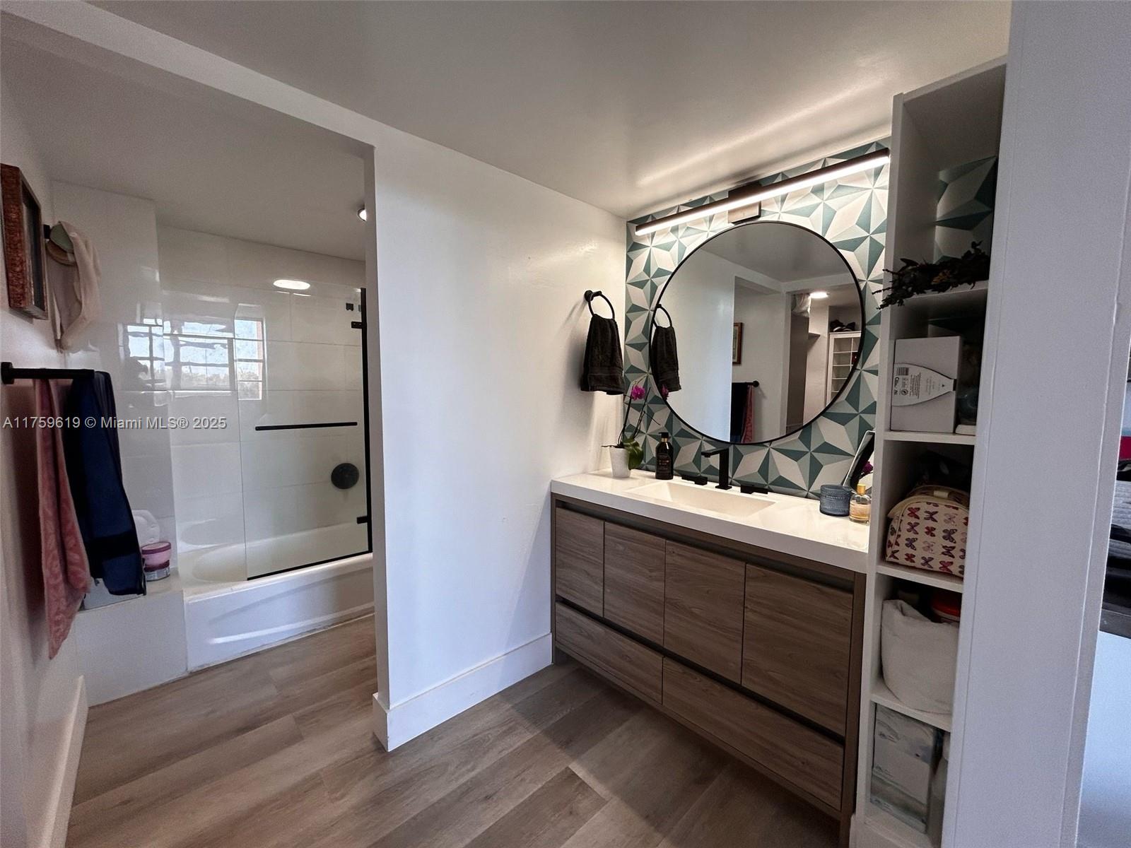 BUCKLEY TOWERS CONDO - EA - Residential