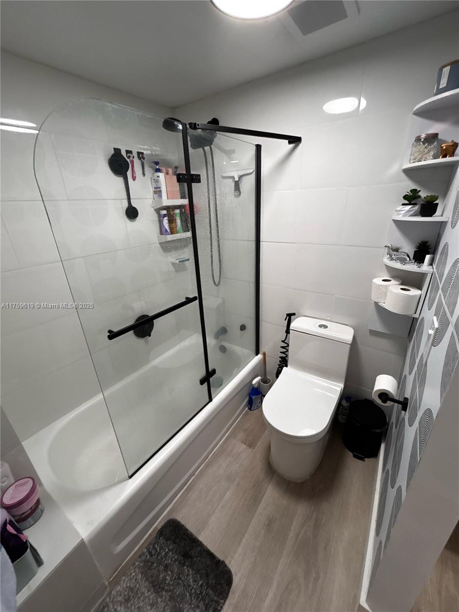 BUCKLEY TOWERS CONDO - EA - Residential