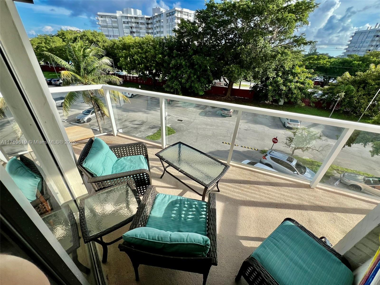 BUCKLEY TOWERS CONDO - EA - Residential