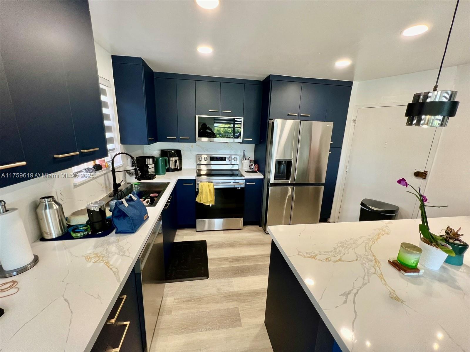 BUCKLEY TOWERS CONDO - EA - Residential