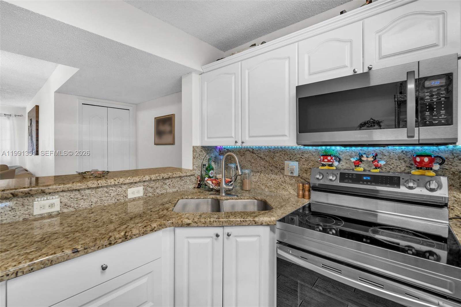 WEST PALM VILLAS V CONDO - Residential