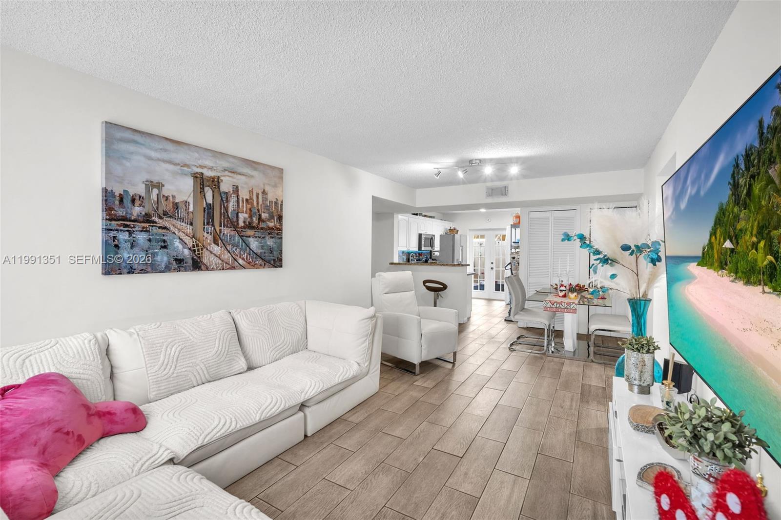 WEST PALM VILLAS V CONDO - Residential