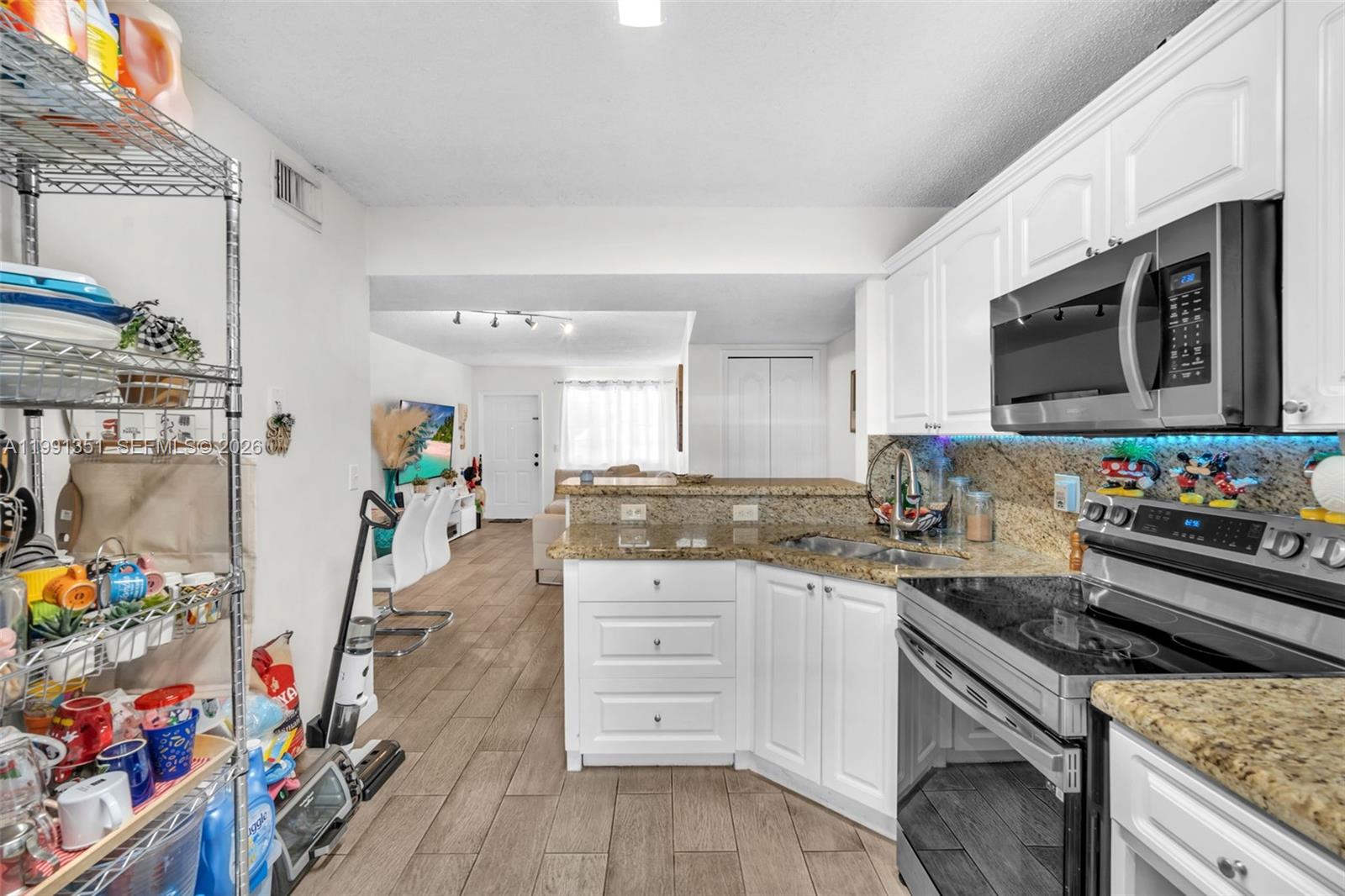 WEST PALM VILLAS V CONDO - Residential