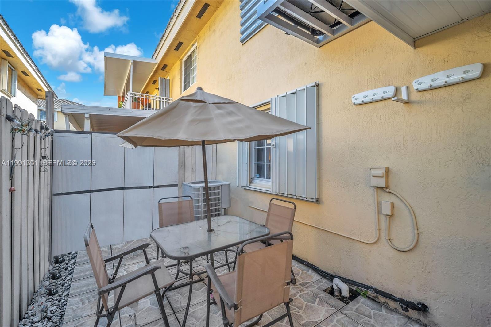 WEST PALM VILLAS V CONDO - Residential