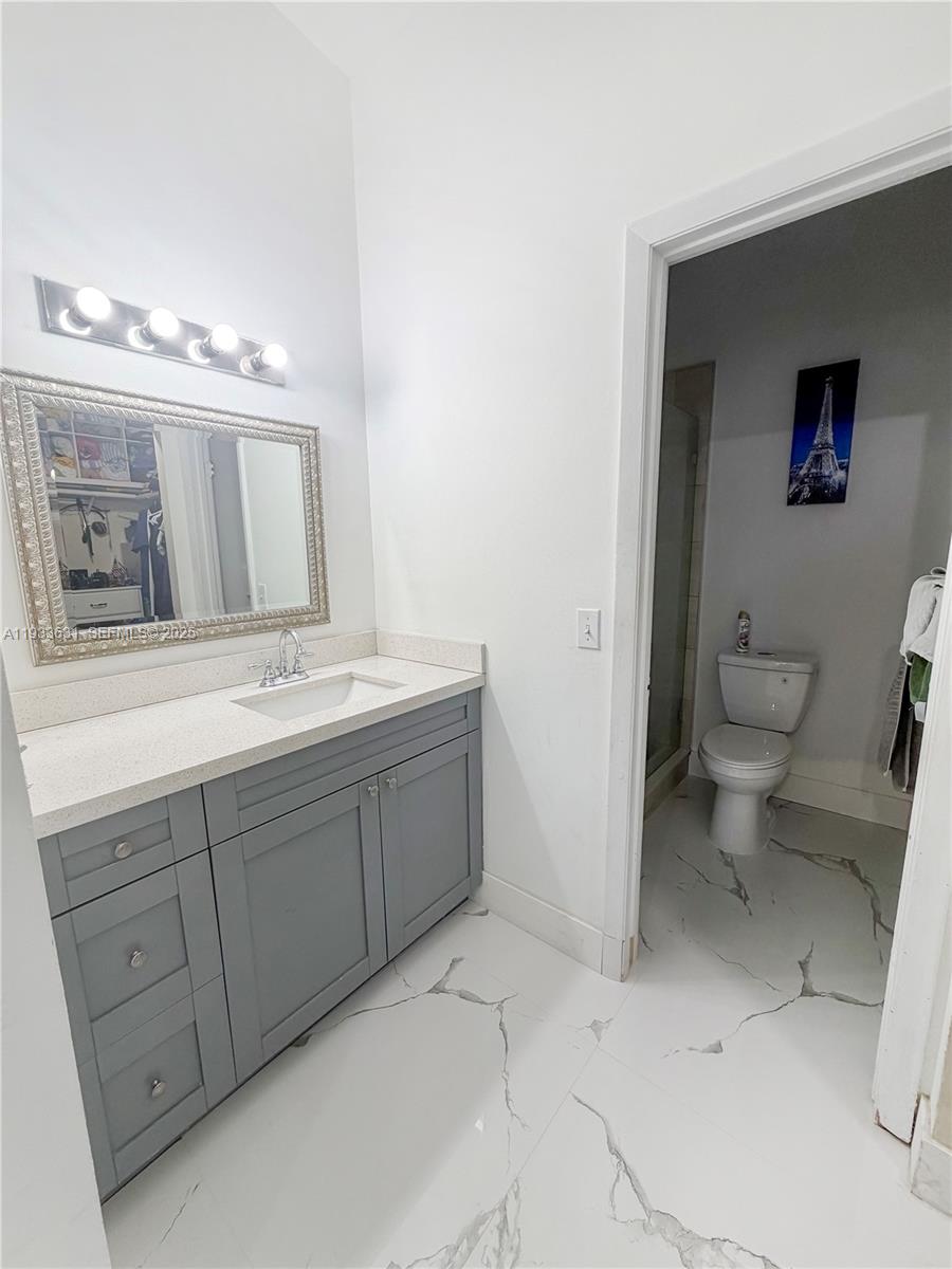 LAMBIANCE TOWNHOMES KENDA - Residential