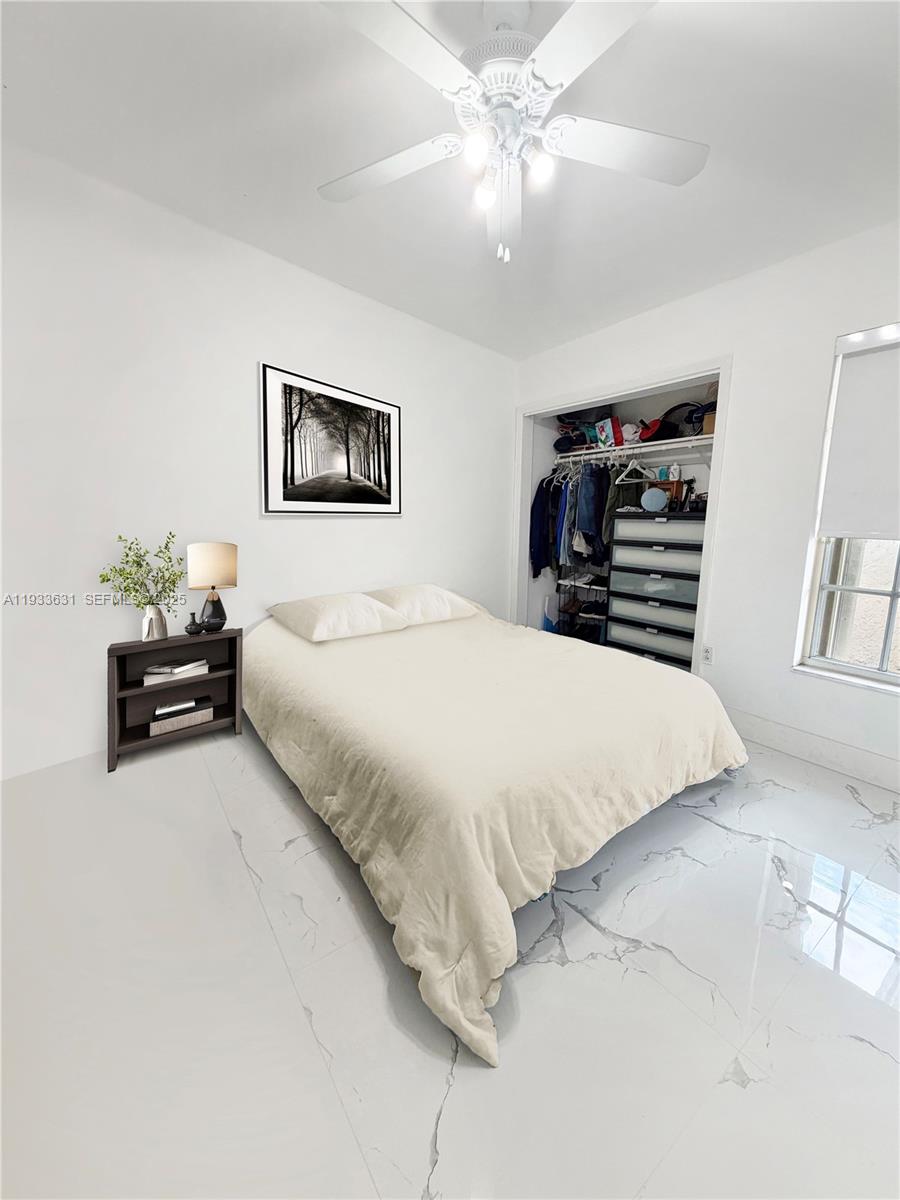 LAMBIANCE TOWNHOMES KENDA - Residential