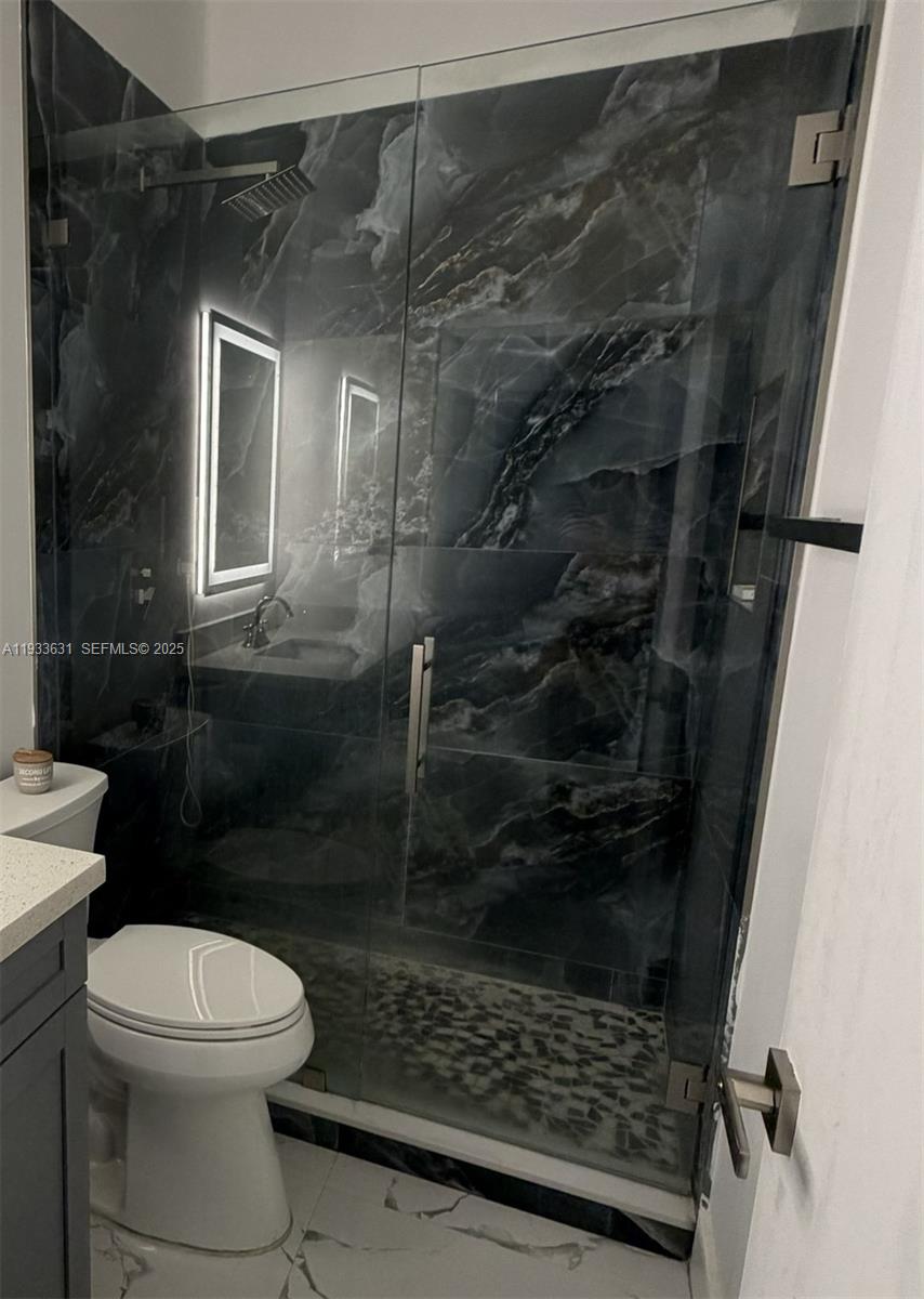 LAMBIANCE TOWNHOMES KENDA - Residential