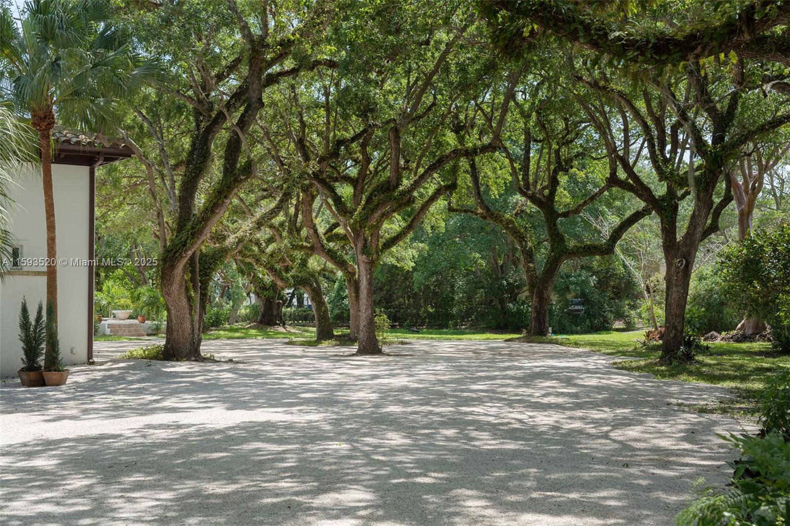 CUTLER ESTATES .345 AC - Residential