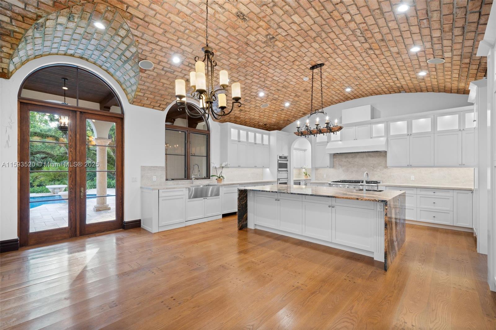 CUTLER ESTATES .345 AC - Residential