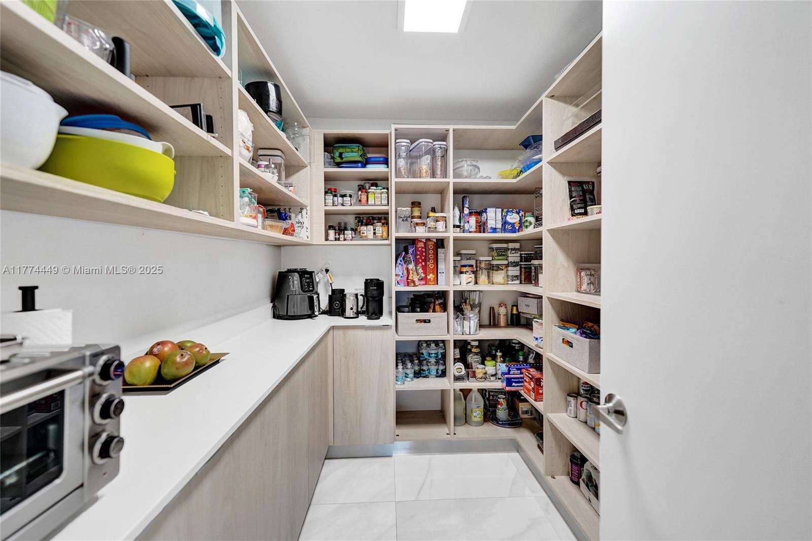 COUNTY SQUIRE ESTATES SEC - Residential