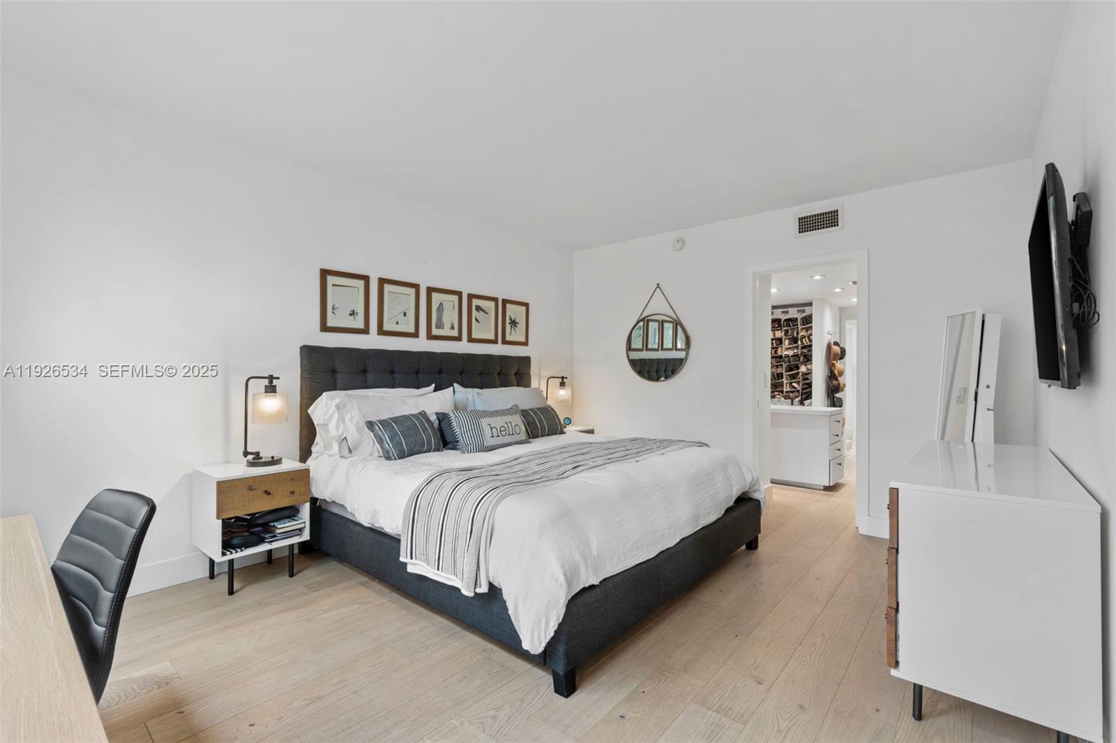 KEY COLONY - Residential Lease