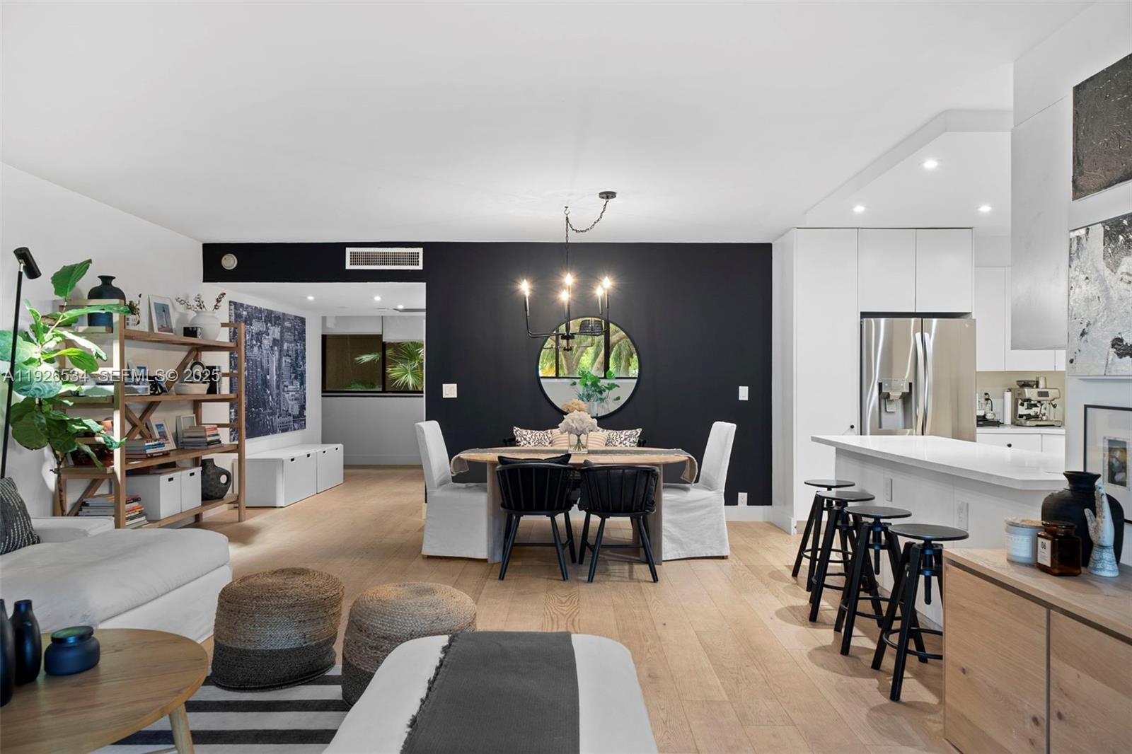 KEY COLONY - Residential Lease