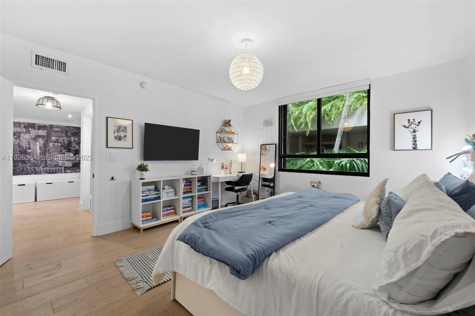 KEY COLONY - Residential Lease