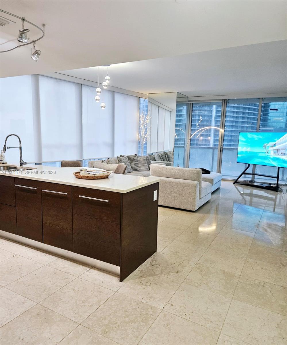 ICONBRICKELL CONDO NO 1 - Residential Lease