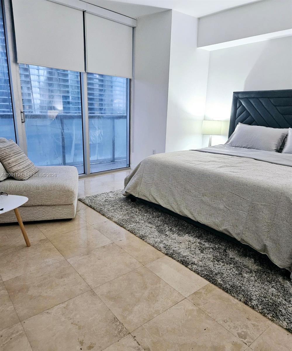ICONBRICKELL CONDO NO 1 - Residential Lease