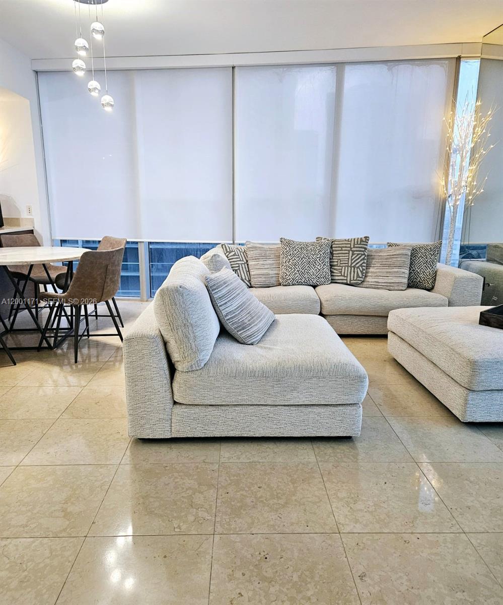 ICONBRICKELL CONDO NO 1 - Residential Lease