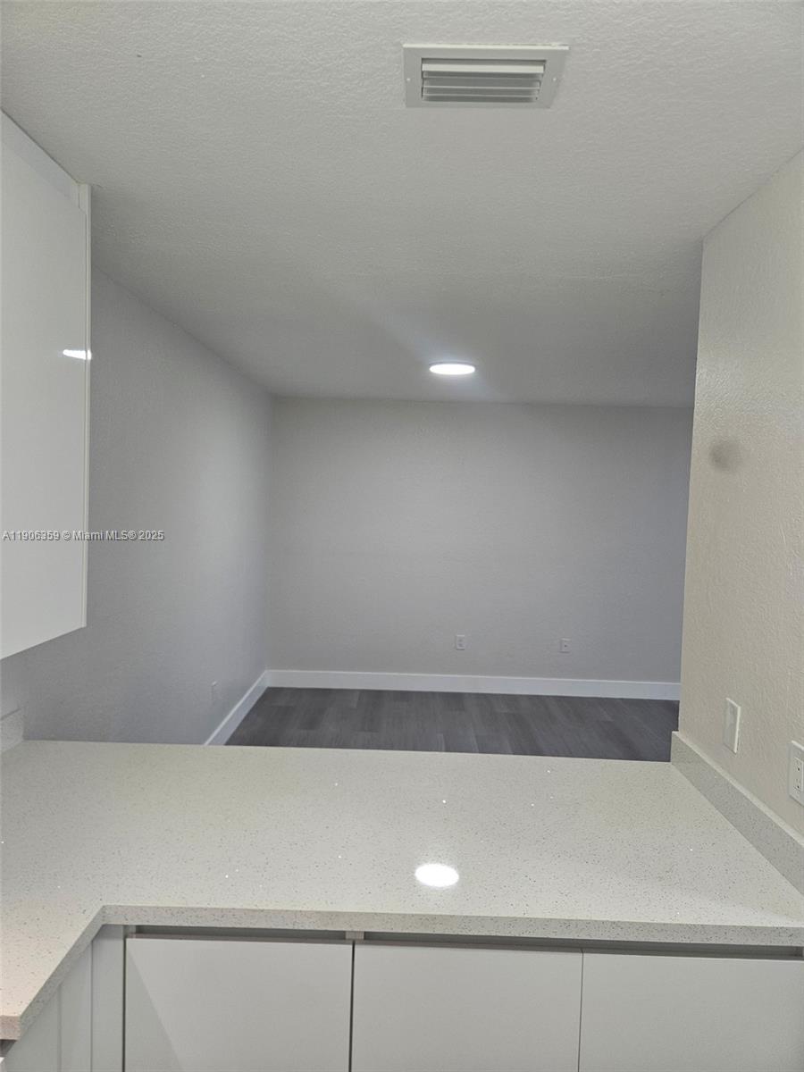 MARQUIS VILLA-II CONDO - Residential Lease