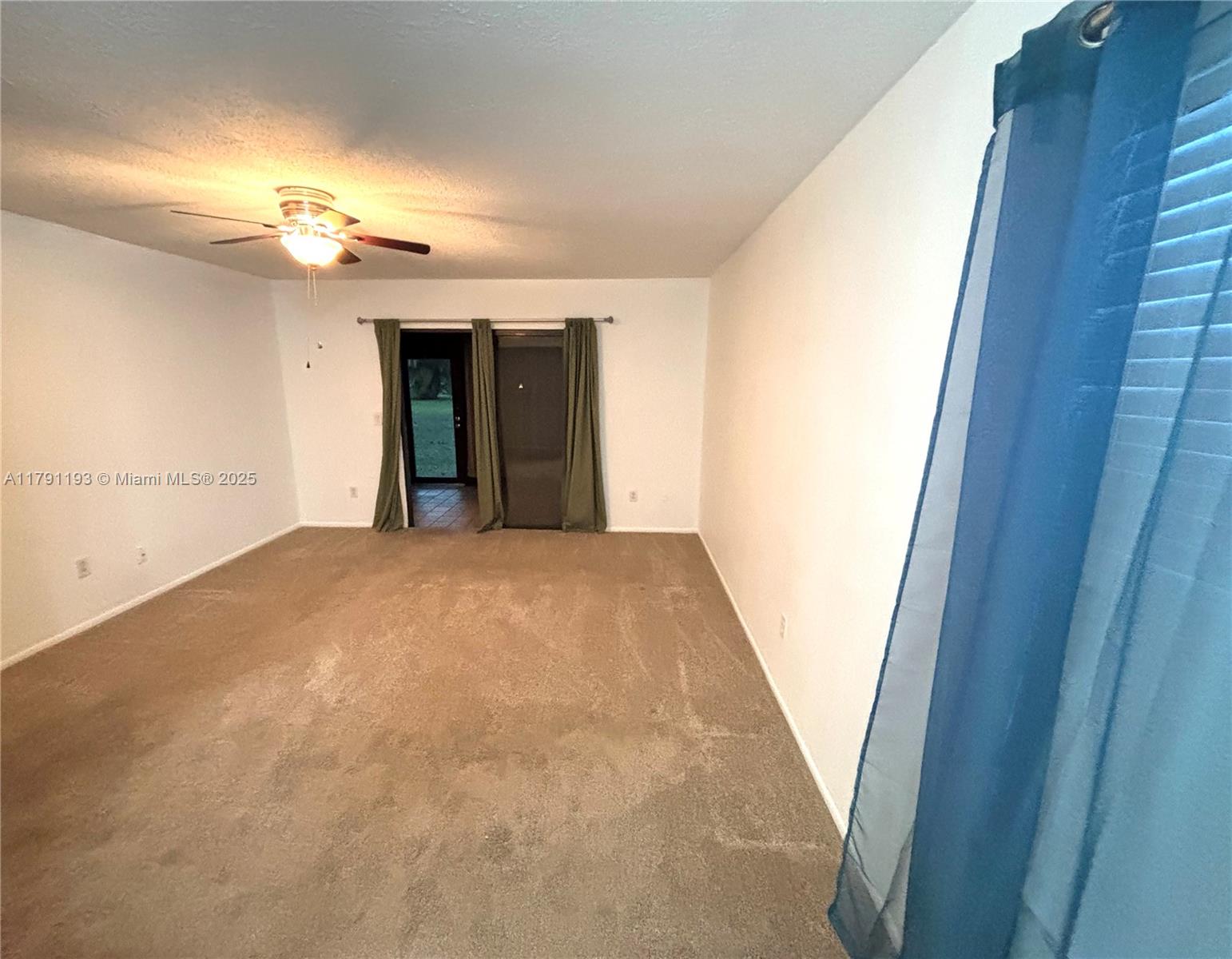 STRATHMORE GATE I UNIT TW - Residential