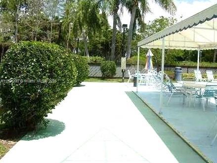 STRATHMORE GATE I UNIT TW - Residential