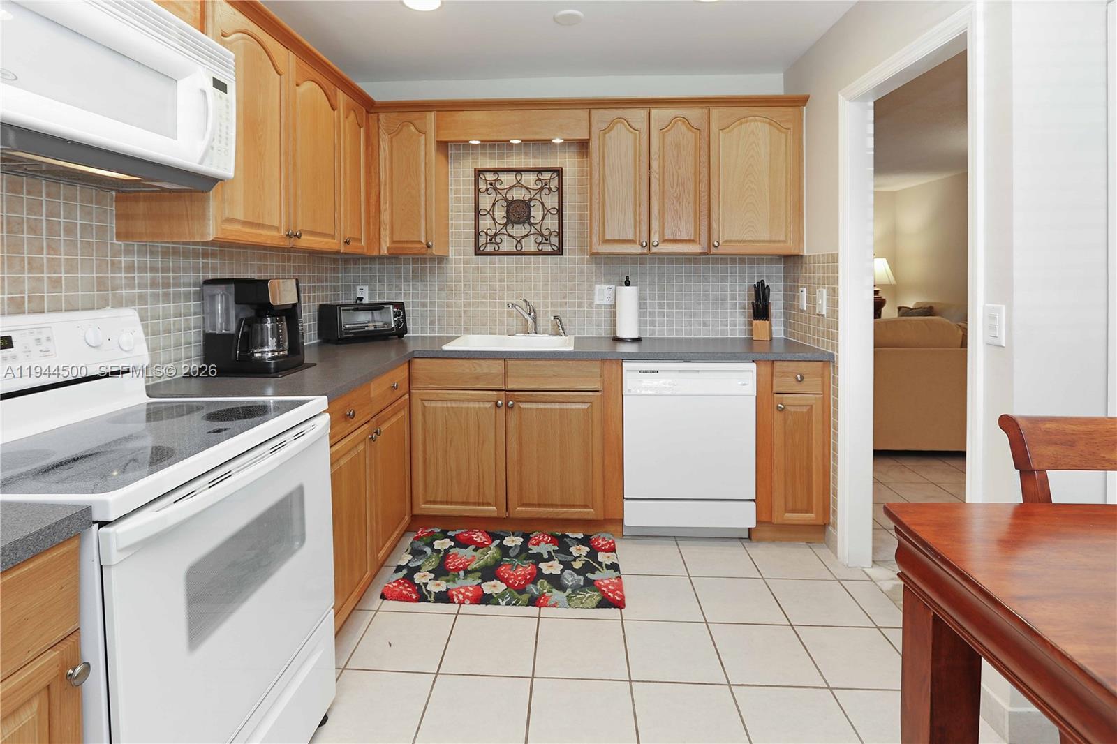 FAIRWAYS ROYALE CONDO - Residential