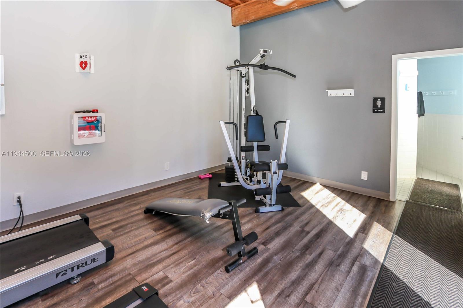 FAIRWAYS ROYALE CONDO - Residential