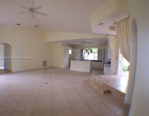 FOX HOLLOW - Residential