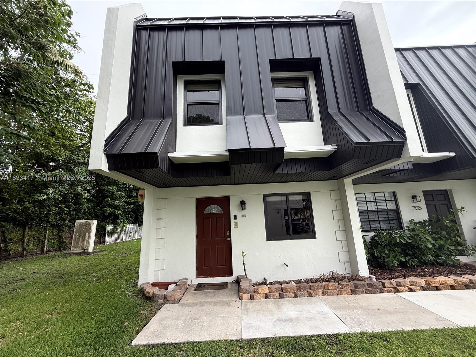 6667 Miller Dr 7