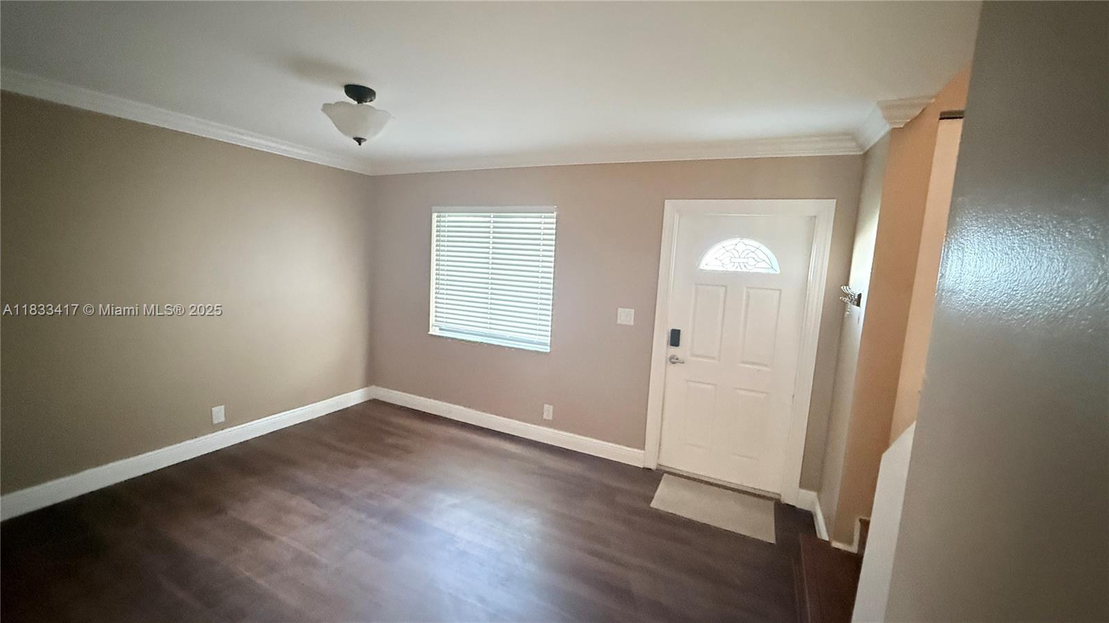 MILLER SIXTY-SEVEN TOWNHO - Residential Lease