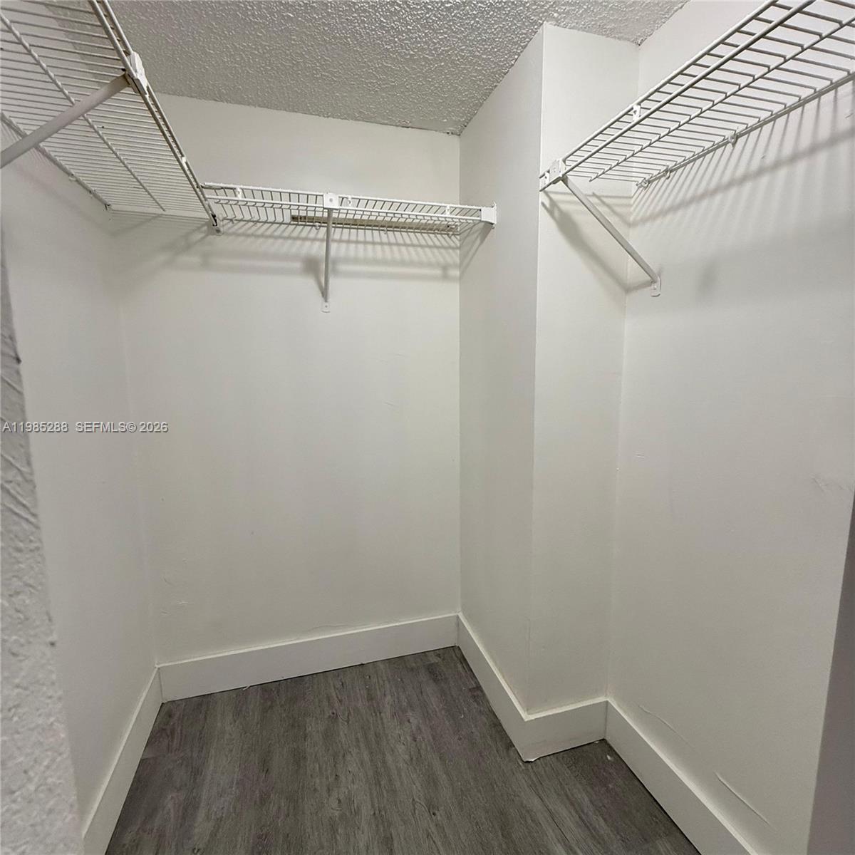 VILLAGE TOWNHOUSE-POMPANO - Residential Lease