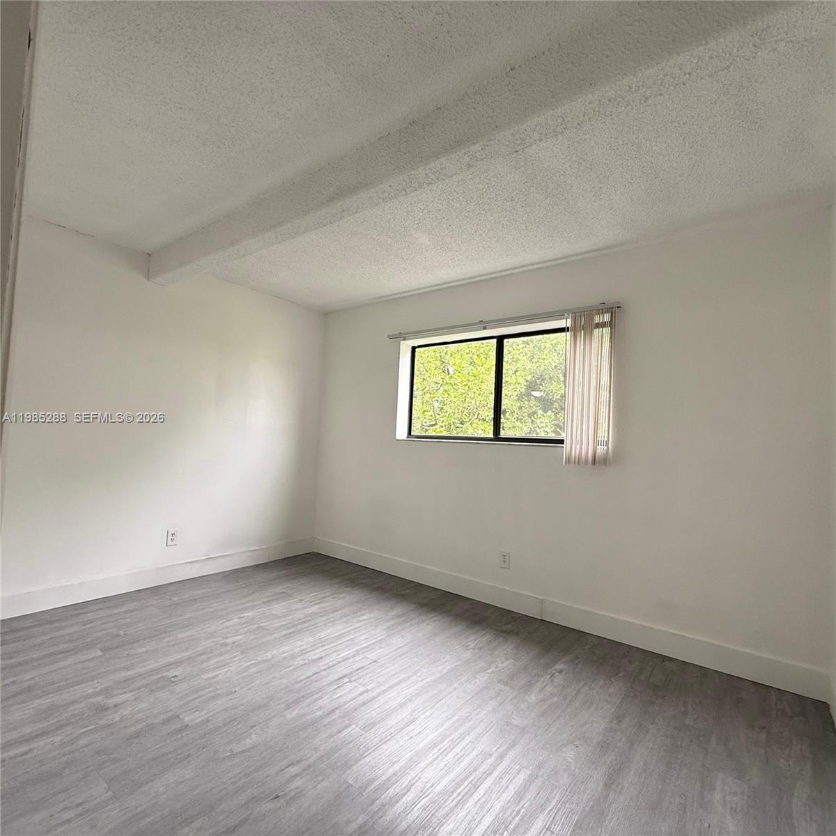 VILLAGE TOWNHOUSE-POMPANO - Residential Lease