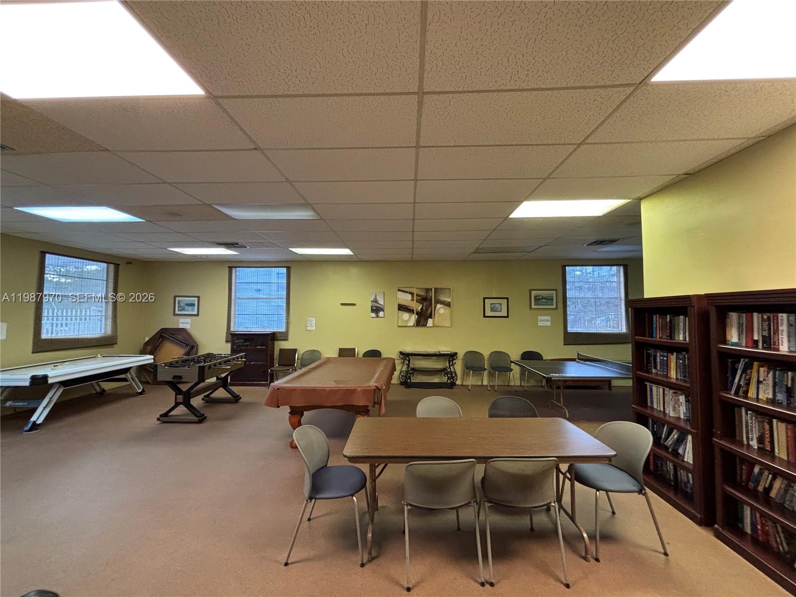 EASTERN SHORES WHITE HOUS - Residential