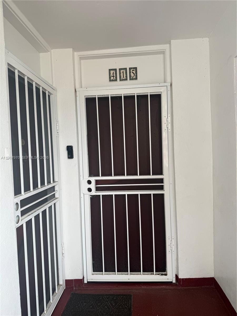 3660 NE 166th St 415