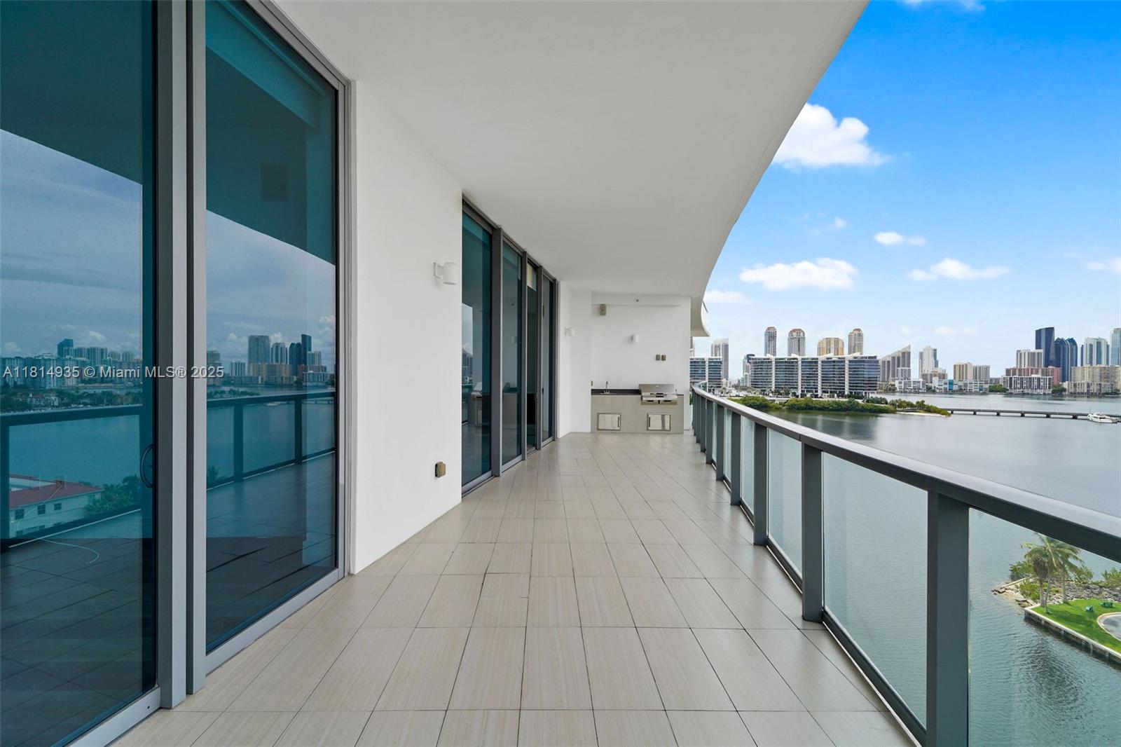ECHO CONDO - Residential