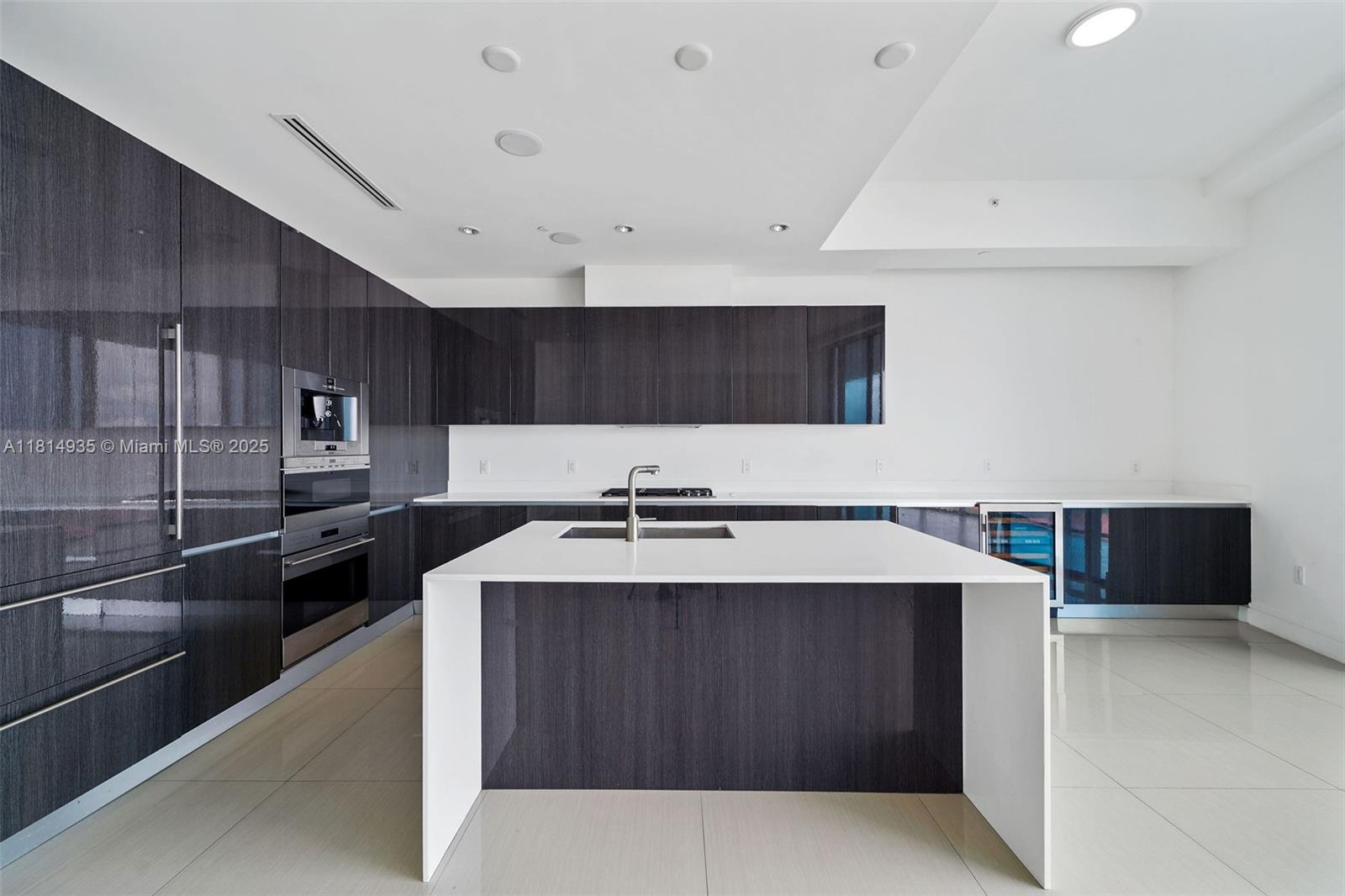 ECHO CONDO - Residential