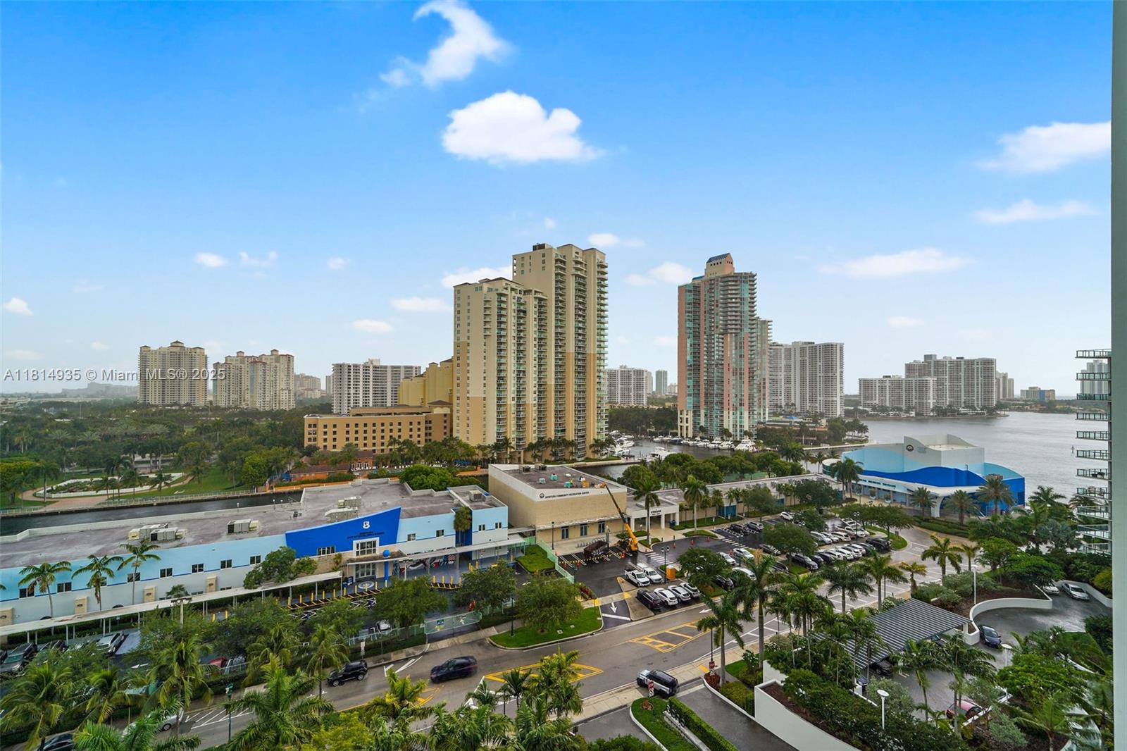 ECHO CONDO - Residential