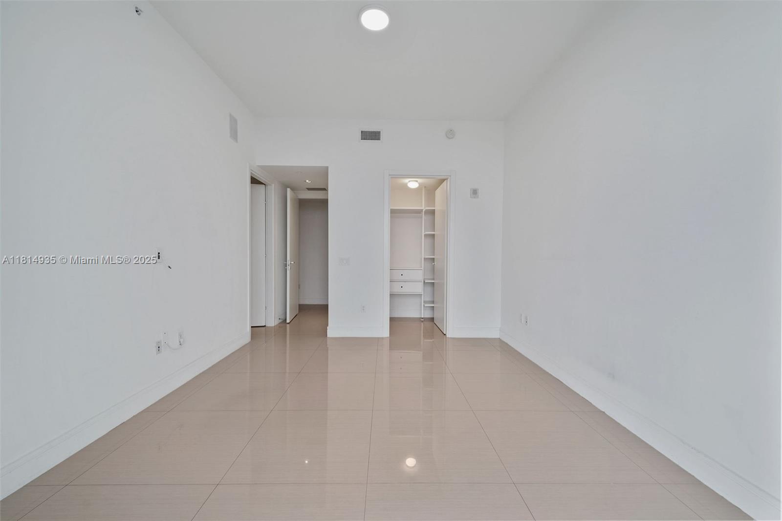 ECHO CONDO - Residential