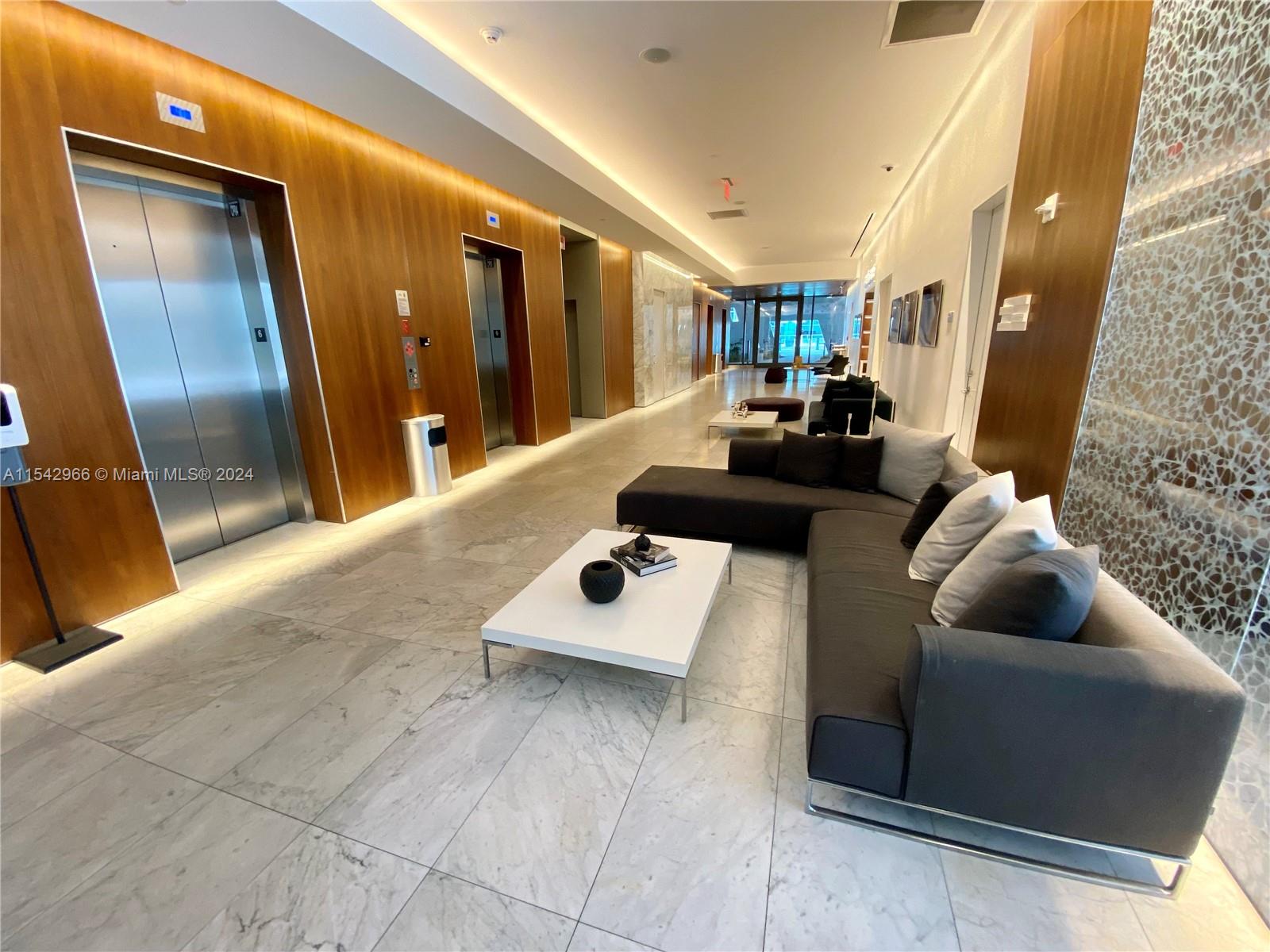 REACH CONDO - Residential